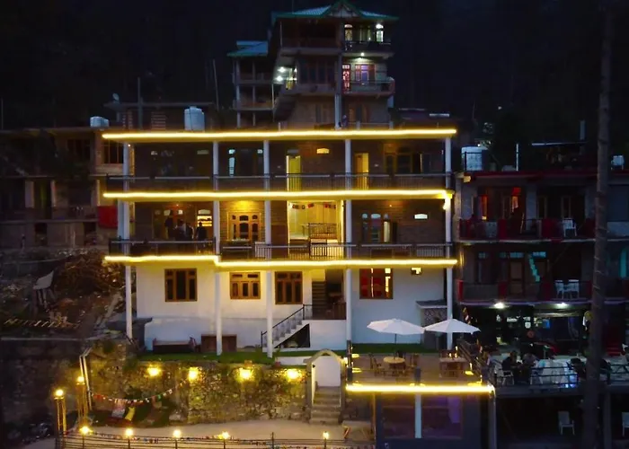 Wabi Sabi Riverside Hostel