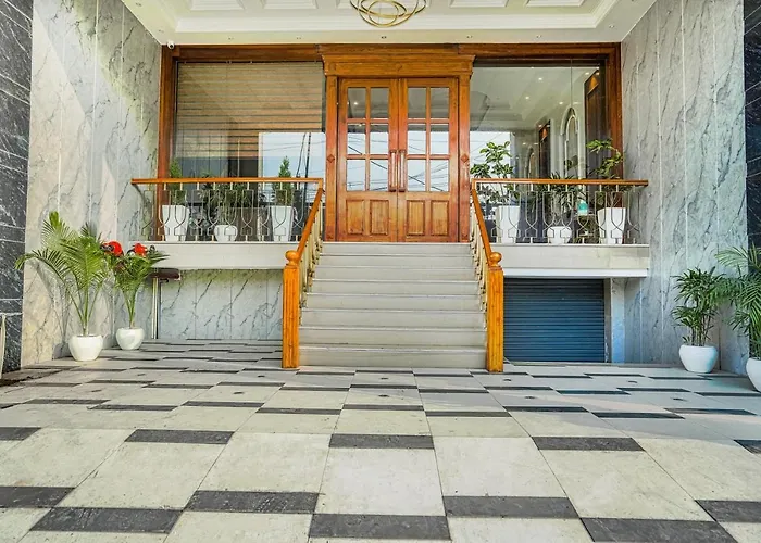 Hotel Grand Cabbana By Levelup Hotels