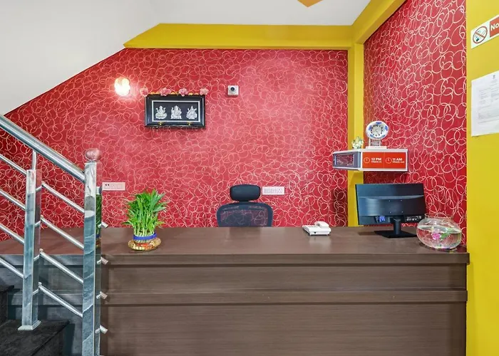 Itsy Hotels Harsha Comforts,600 Mts From Coffee Museum Chikmagalur