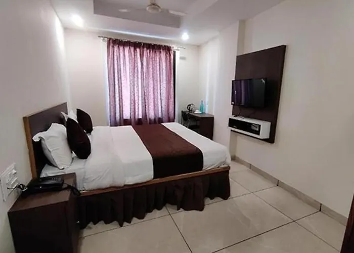 Hotel Golden Rays Udaipur
