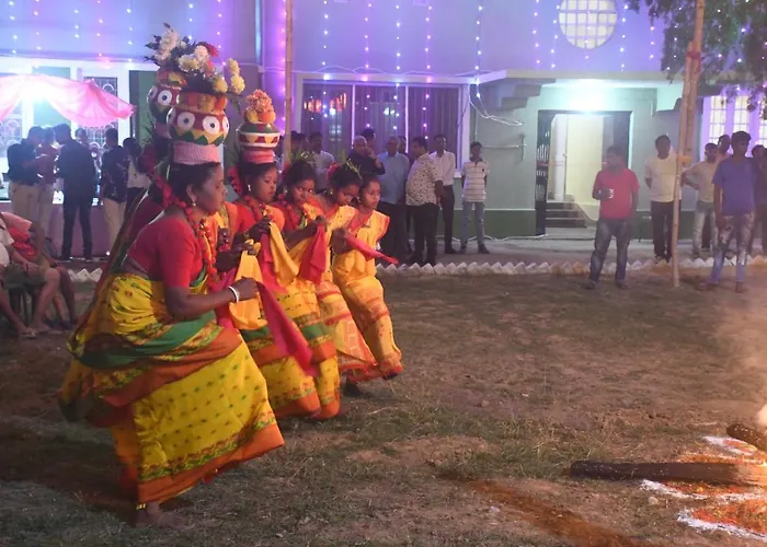 Jhargram Eshani Hotels And Guest House