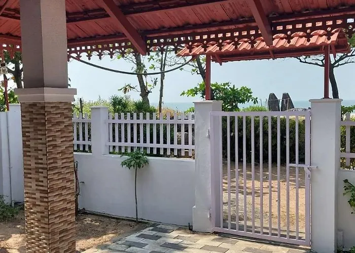 Happy Seas Beach Villa