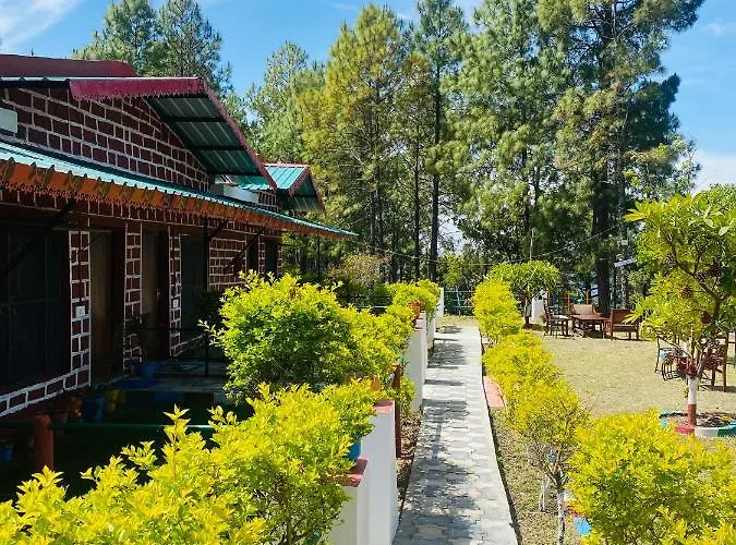 Lansdowne Hill View Cottages, Shantiraj