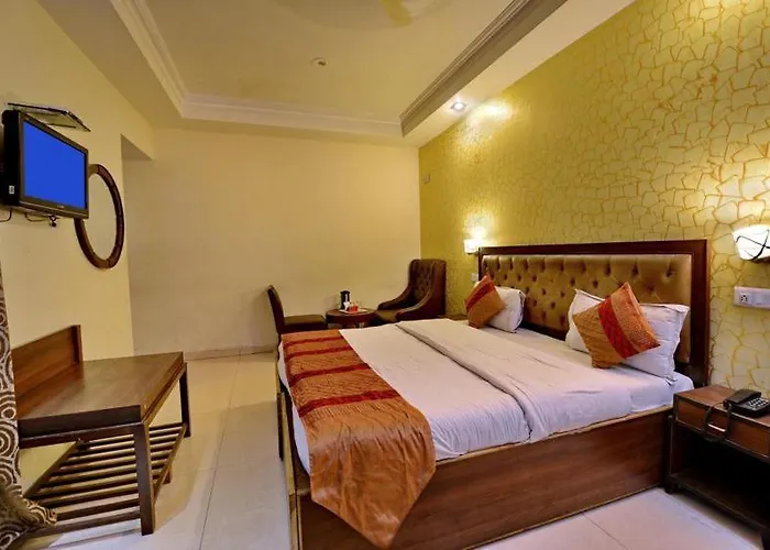 Hotel Diamond Inn