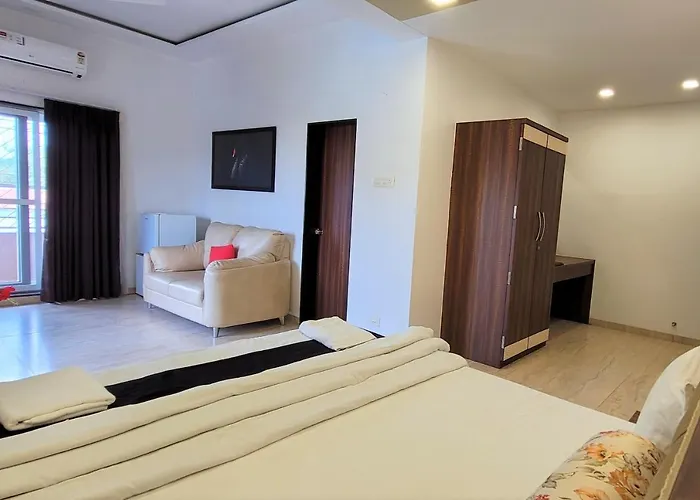 Hotel Om Inn - Talegaon Dabhade