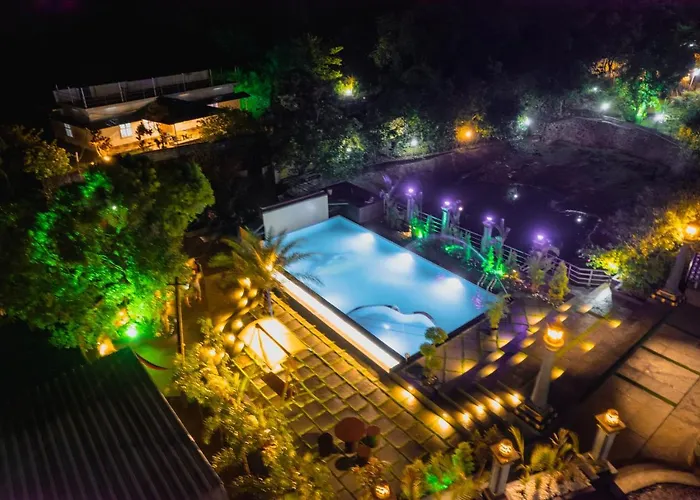 Shisiram-Italian Luxury Cottage Tabor Hills Resort