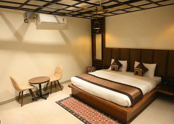 Hotel Grand Kailash,Kotdwara