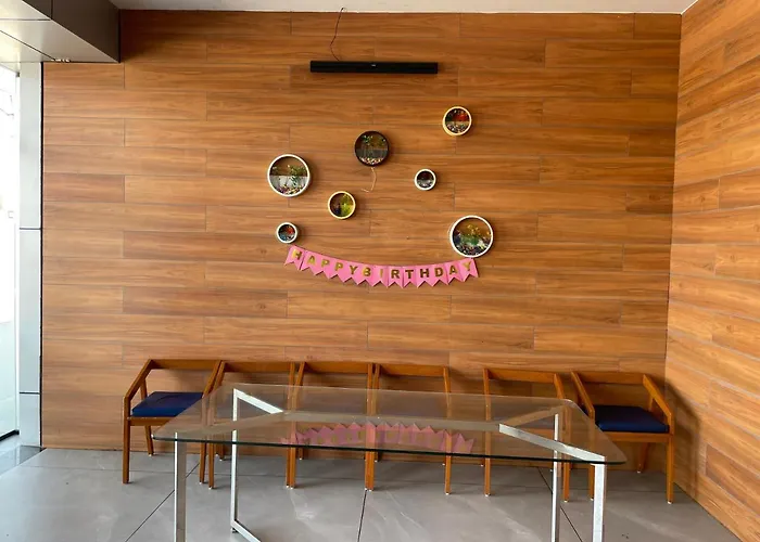 Hotel Vr Inn