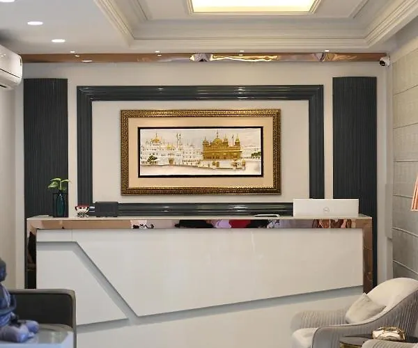 Elegance Regency
