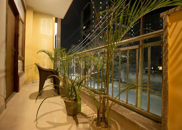 Hotel Surya Palace By Aura