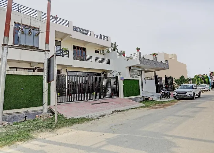 Shree Hotel