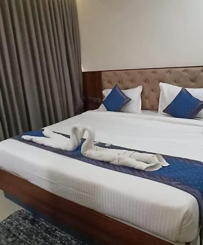 Hotel Royal Inn Lodge Dharwad