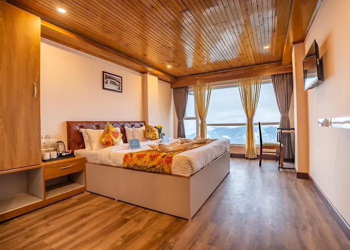 Muscatel Stardust - Chowrasta Mall Road Darjeeling 