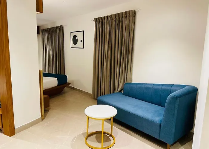 Hotel Emora Tree