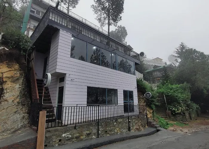 Hotel Pearl Residency