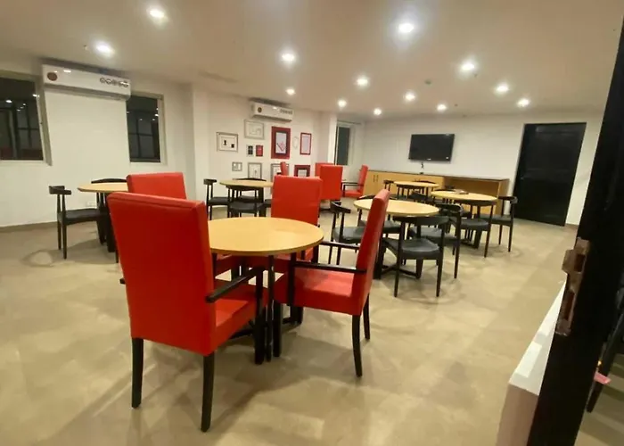 Townhouse Rohini Near Rithala Metro Station