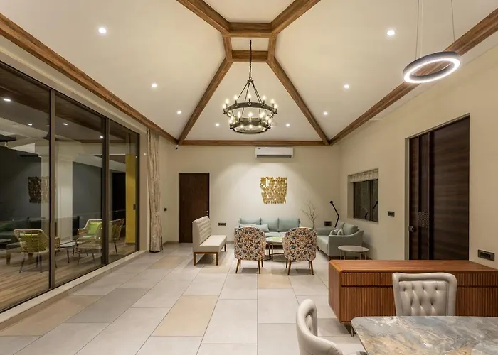 Saffronstays Zokaa - 3Br European-Style Villa With Pool, Den & Open-Sky Shower Near Imagicaa & Pali