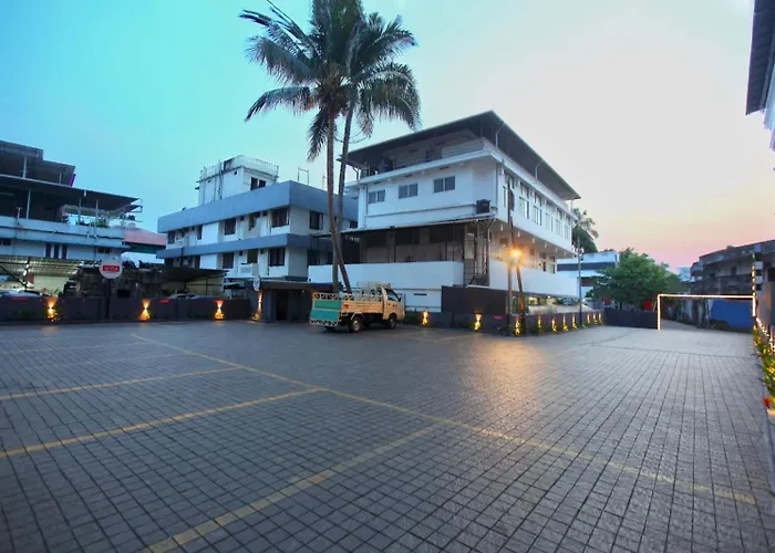 Park Residency Luxury Business Hotel