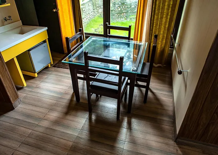 Hill Stream Resort And Spa