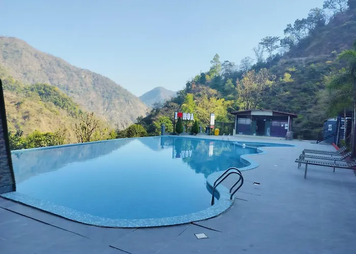 Hoa Resorts - Mountain View With Infinity Pool