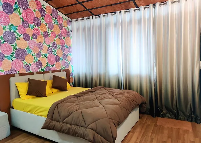 The Rustic Manor - Homestay