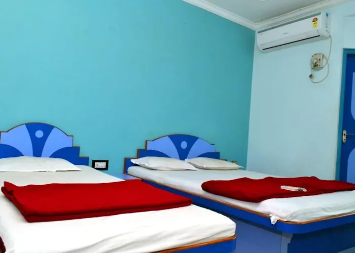 Hotel Ekvira Dham Mahur Gadh