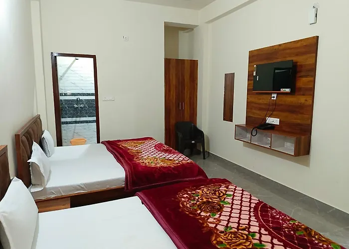 Shri Girraj Residency