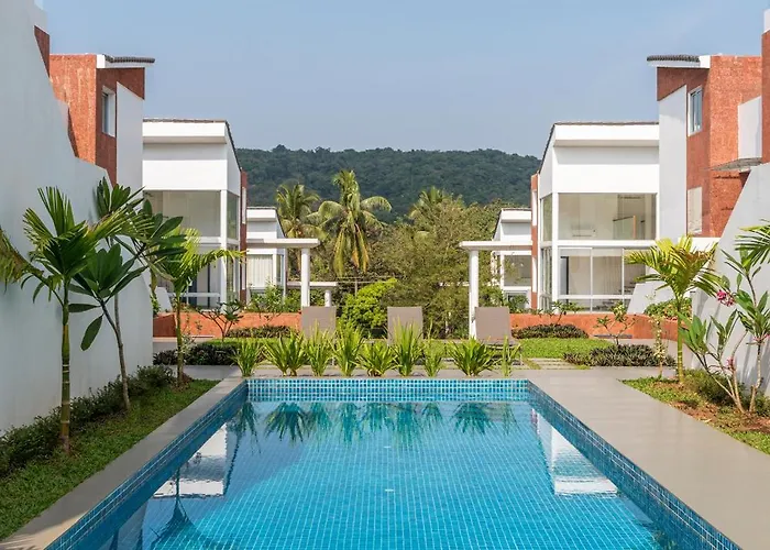 El Tesoro By The Blue Kite - 2Bhk Elegant Serviced Apartments In Siolim With Pool, Kitchen, Wi-Fi & 10 Mins Drive To Assagao