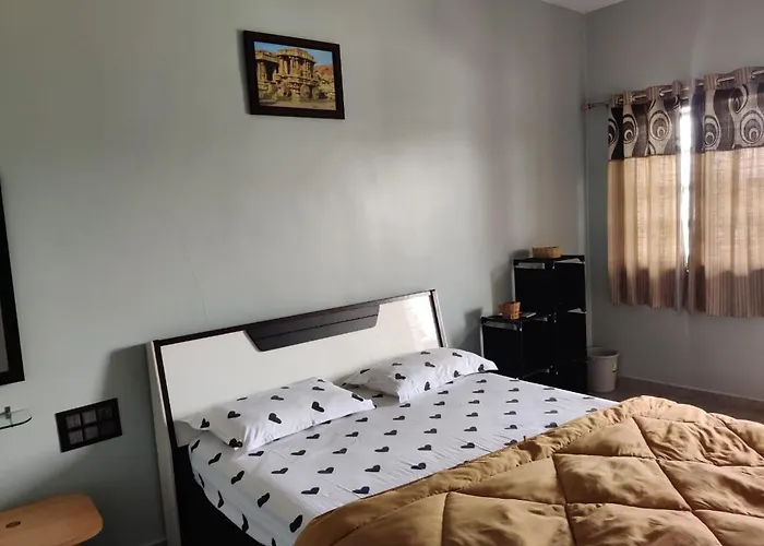 Lee Home Stay Hampi