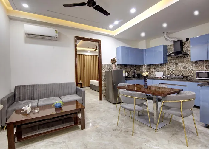 Limewood Stay - Millennium Huda City Center