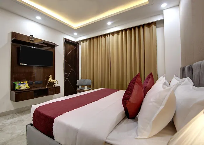 Limewood Stay - Millennium Huda City Center