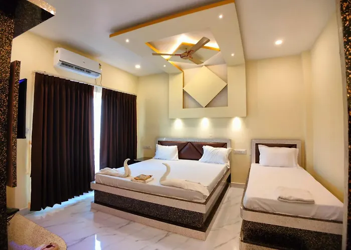 Hindusthan Inn - On Beach