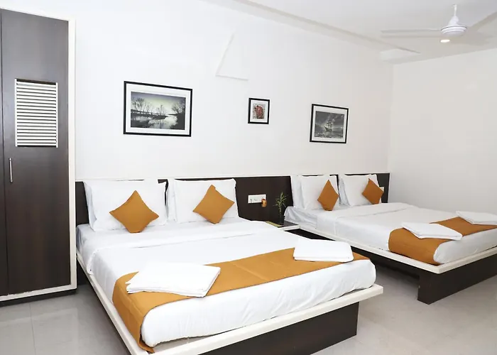 Hotel Sai Bansi
