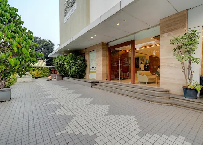 The Ssk Solitaire Hotel & Banquets