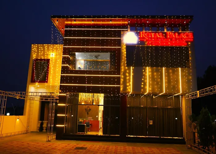 Hotel Royal Palace , Bhiwani