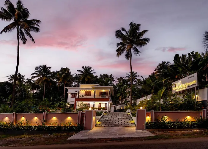 The Vogue - Luxury Private Pool Villa , Athirappilly