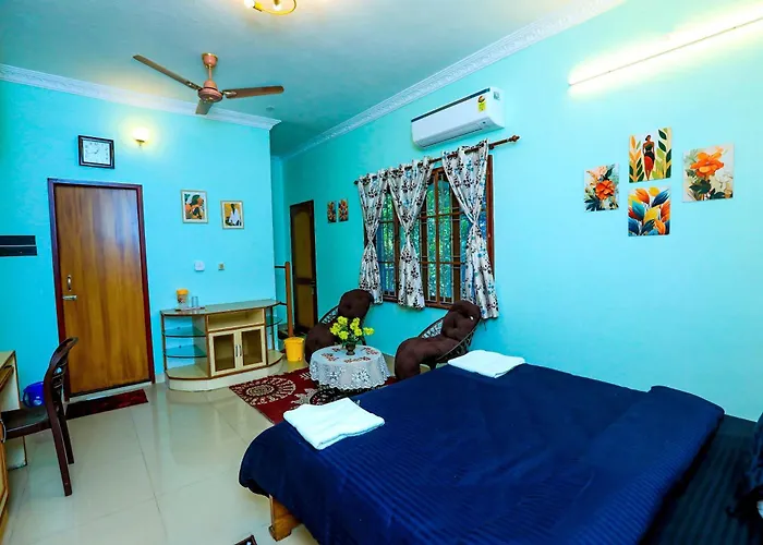 Bay Homes 2Bhk Wt Bathtub Near Rock Beach