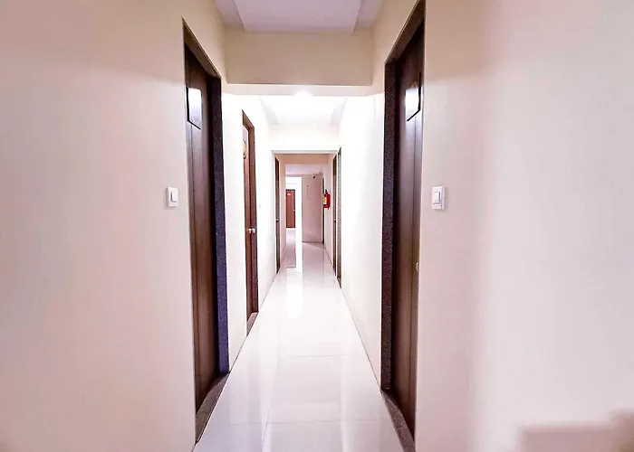 Hotel O Crown Hotel