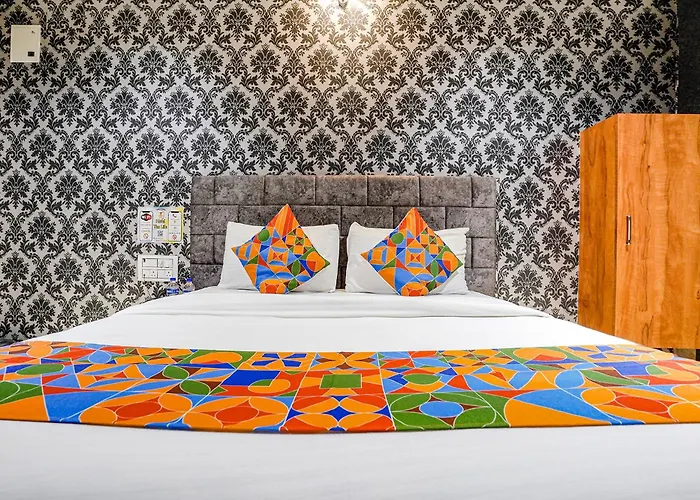 Fabhotel The Life, Surat Airport
