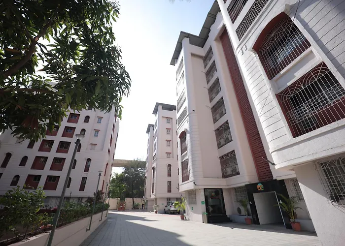 The Byke Studio Pure Veg Apartment, Thane
