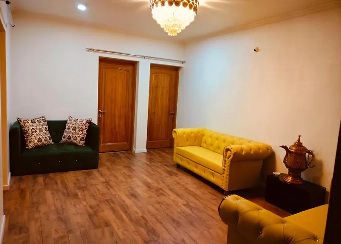 New Zamrood Holiday Home