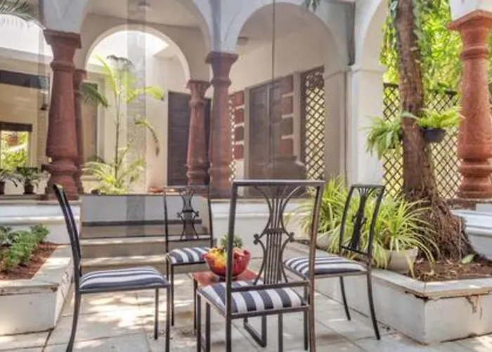 Candolim 4Bhk Courtyard Villa