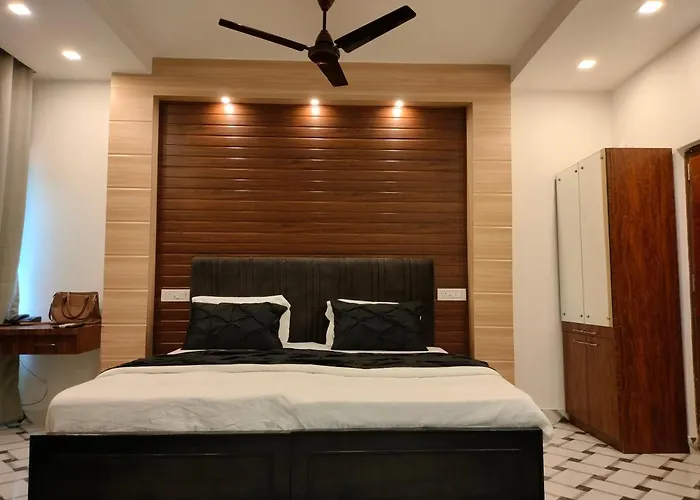 Kollolini Kolkata