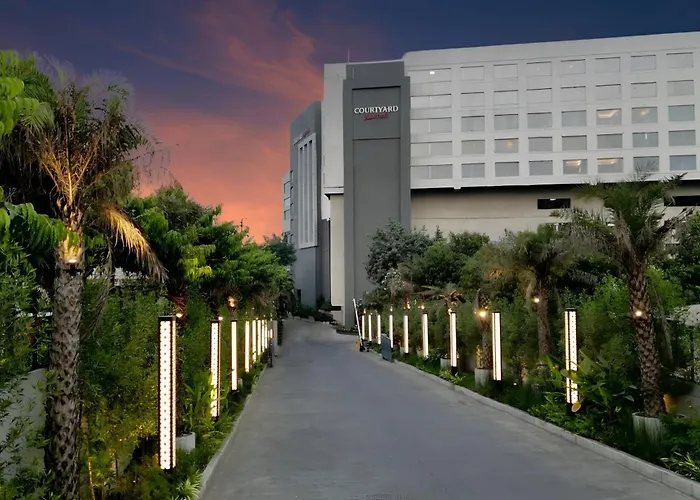 Courtyard By Marriott Bhopal