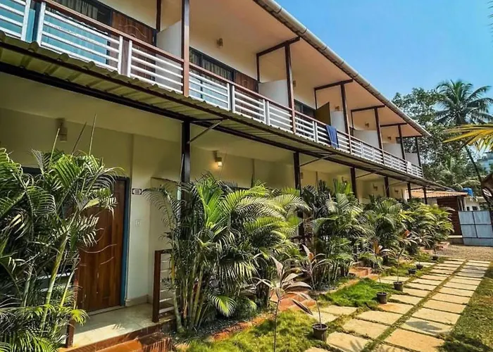 Yogitree Beach Resort & Cafe - 100M From Morjim Beach