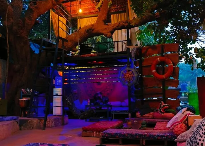 Mitra Hostel