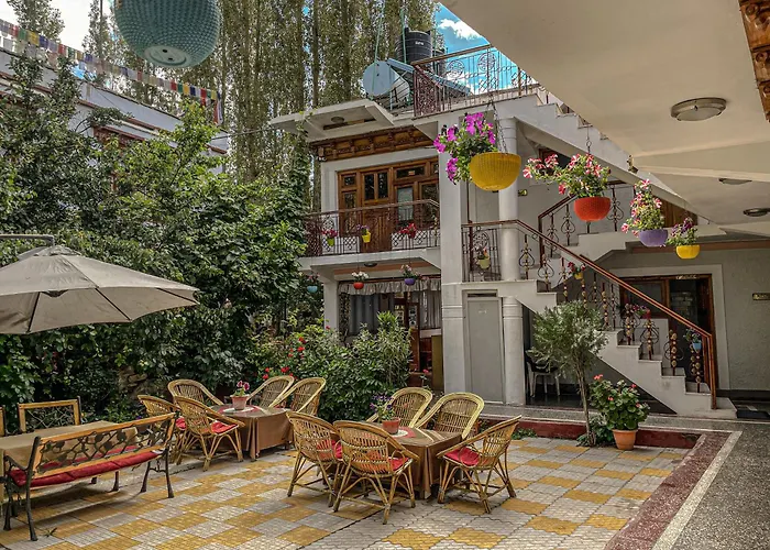 Hotel Shaynam