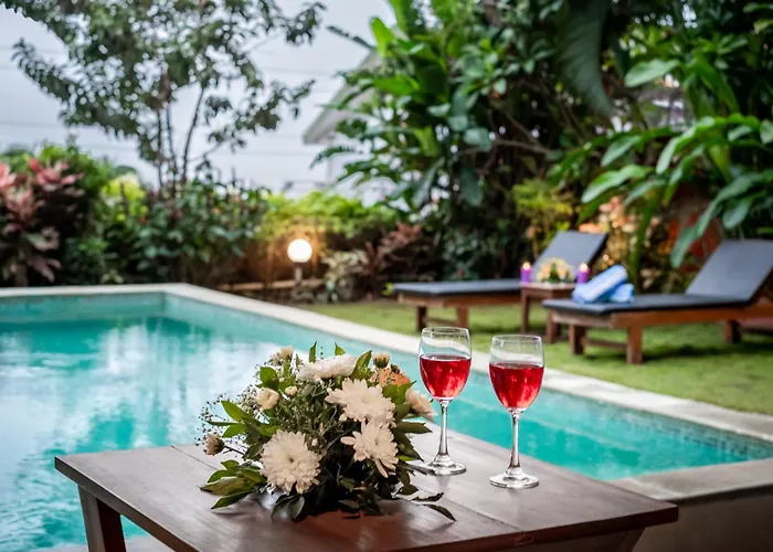 Staymaster Edge Water - 4Bhk Private Pool Villa With Sea Views In Nerul - Goa