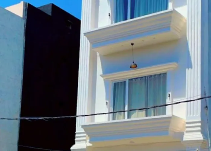 Hotel Arrow 19