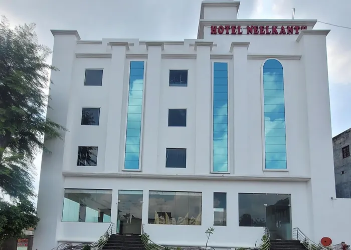 Neelkanth Hotel Ayodhya